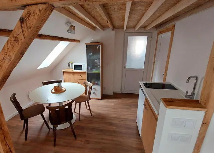 Habitación en casa particular Large Private Near Center With Free Public Parking